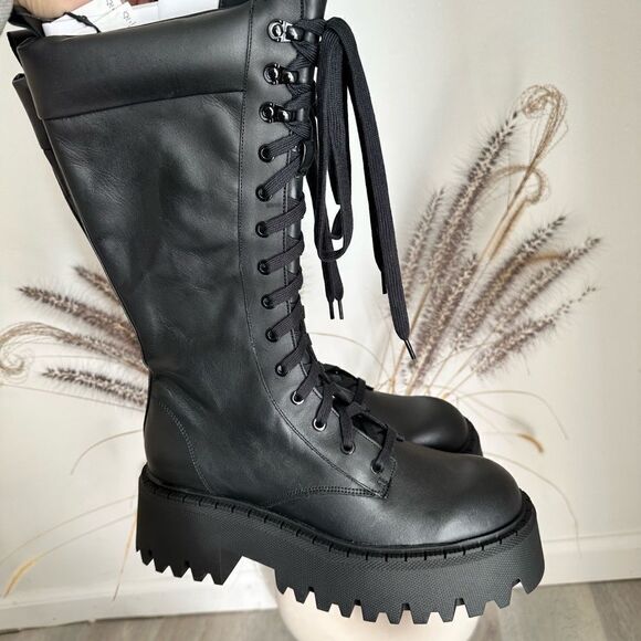 Zara LACED LEATHER BOOTS WITH TREADED SOLES - Picture 1 of 10
